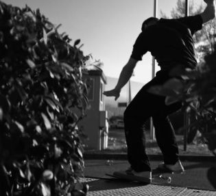 Back nose slide en street @ Archamps Gaumont